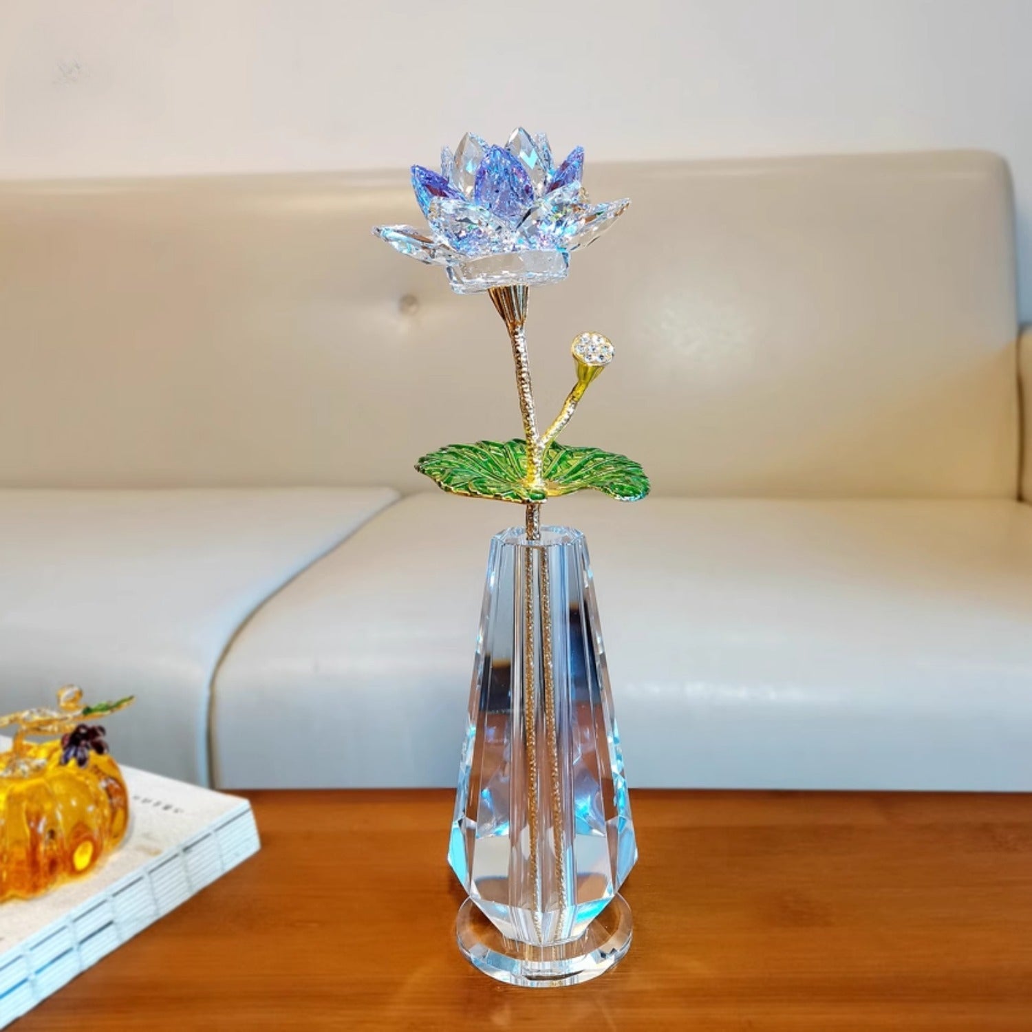 Elegant Crystal for Lotus Vase with Golden Leaf Base - Perfect for Home & Dining Cabinet Decor, Ideal Housewarming Gift, Couple'S Anniversary Present, Indoor\u002FOutdoor Use, No Electricity Needed, for Lotus Flower Decor