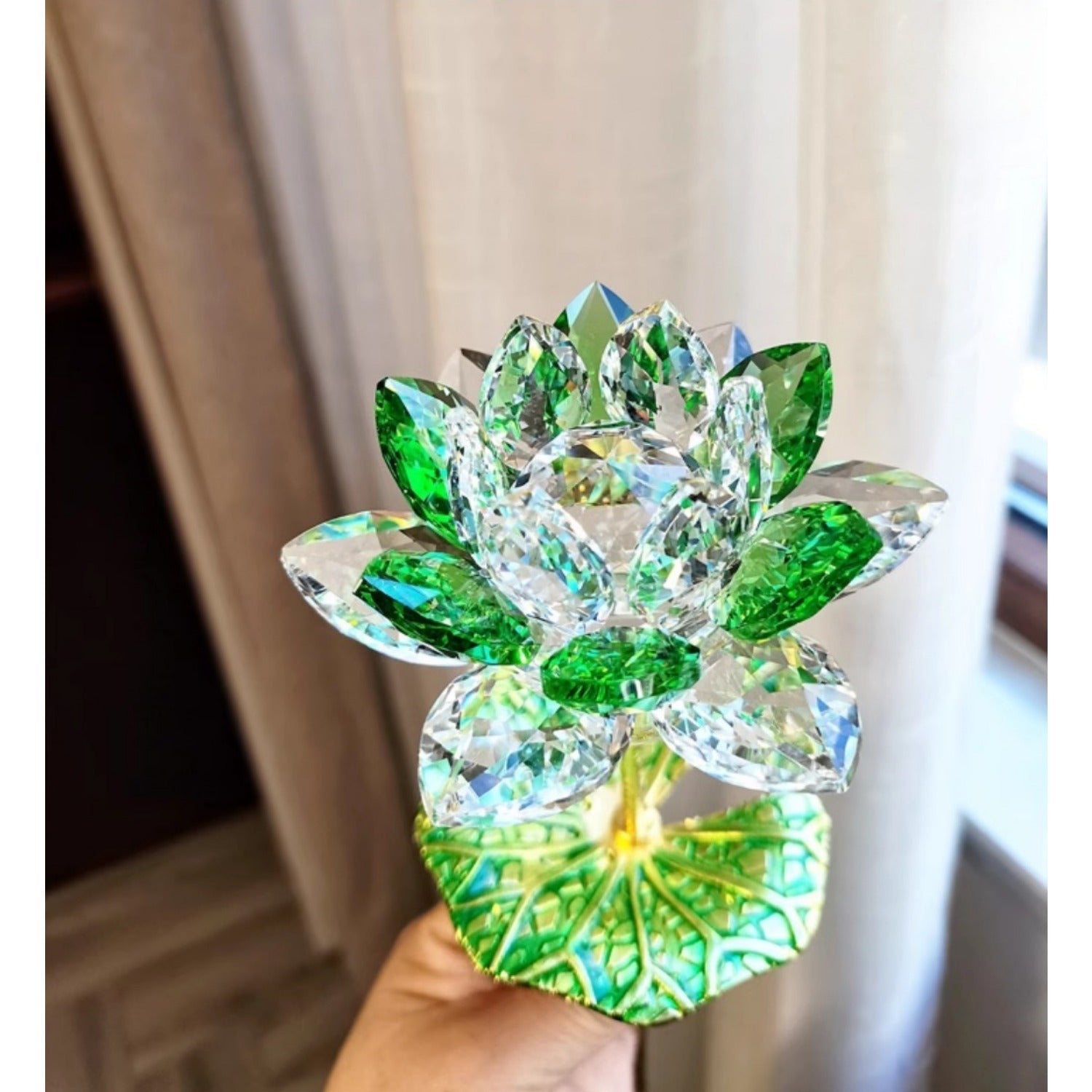 Elegant Crystal for Lotus Vase with Golden Leaf Base - Perfect for Home & Dining Cabinet Decor, Ideal Housewarming Gift, Couple'S Anniversary Present, Indoor\u002FOutdoor Use, No Electricity Needed, for Lotus Flower Decor