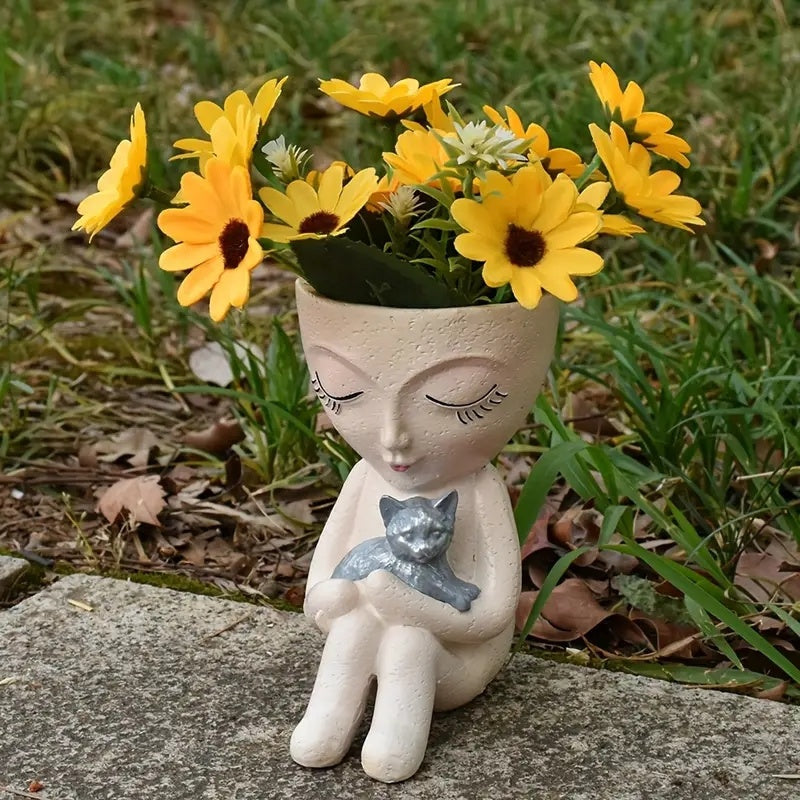 1pc White Resin Girl Holding Cat Statue Planter - Figurine Vase for Succulent Plants, \u002FOutdoor Decor, Unfinished Resin Pot for easy Assembly (Compatible with Succulent Roots)