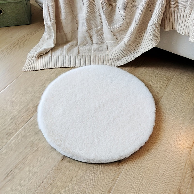 1pc Plush Floor Mat, Fluffy and Soft Oval Rug, Plush Carpet Suitable for Living Room and Bedroom, Machine Washable Polyester Fiber, Durable and Luxurious Home Decor